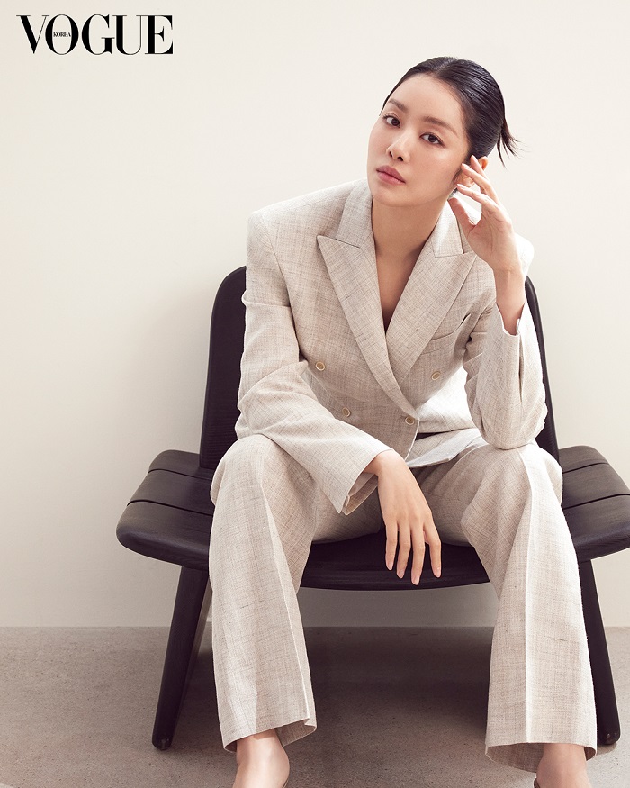 차주영, 봄 화보서 범접 불가 눈빛 발산 ‘독보적 분위기’ 906-Image
